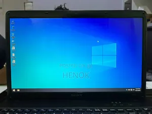 Laptop Sony VAIO E15 SVE1513Q1E 4GB Intel Core i3 SSD 128GB