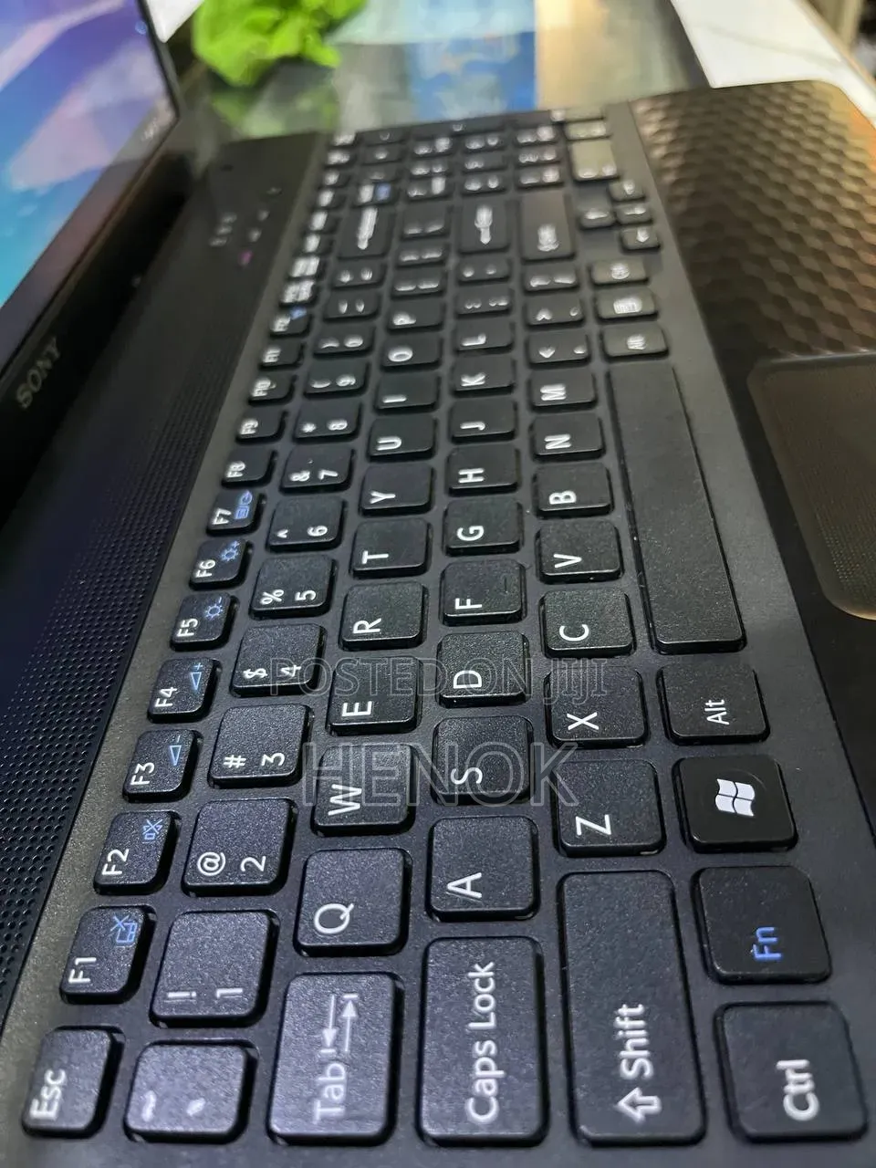 Laptop Sony VAIO E15 SVE1513Q1E 4GB Intel Core i3 SSD 128GB