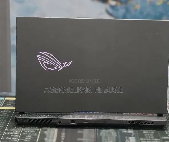 New Laptop Asus ROG Strix G17 16GB Intel Core i9 SSD 1T