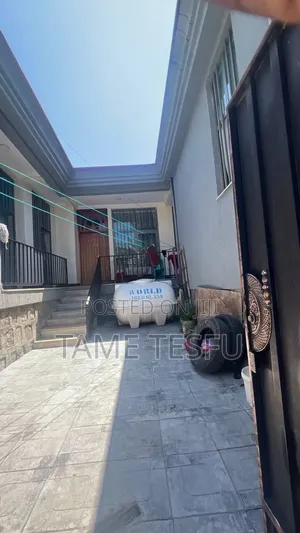2bdrm House in ካራ, Yeka for sale