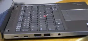 New Laptop Lenovo ThinkPad T14 16GB Intel Core i7 SSD 512GB