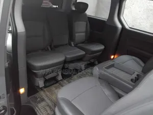 Hyundai Starex 2011