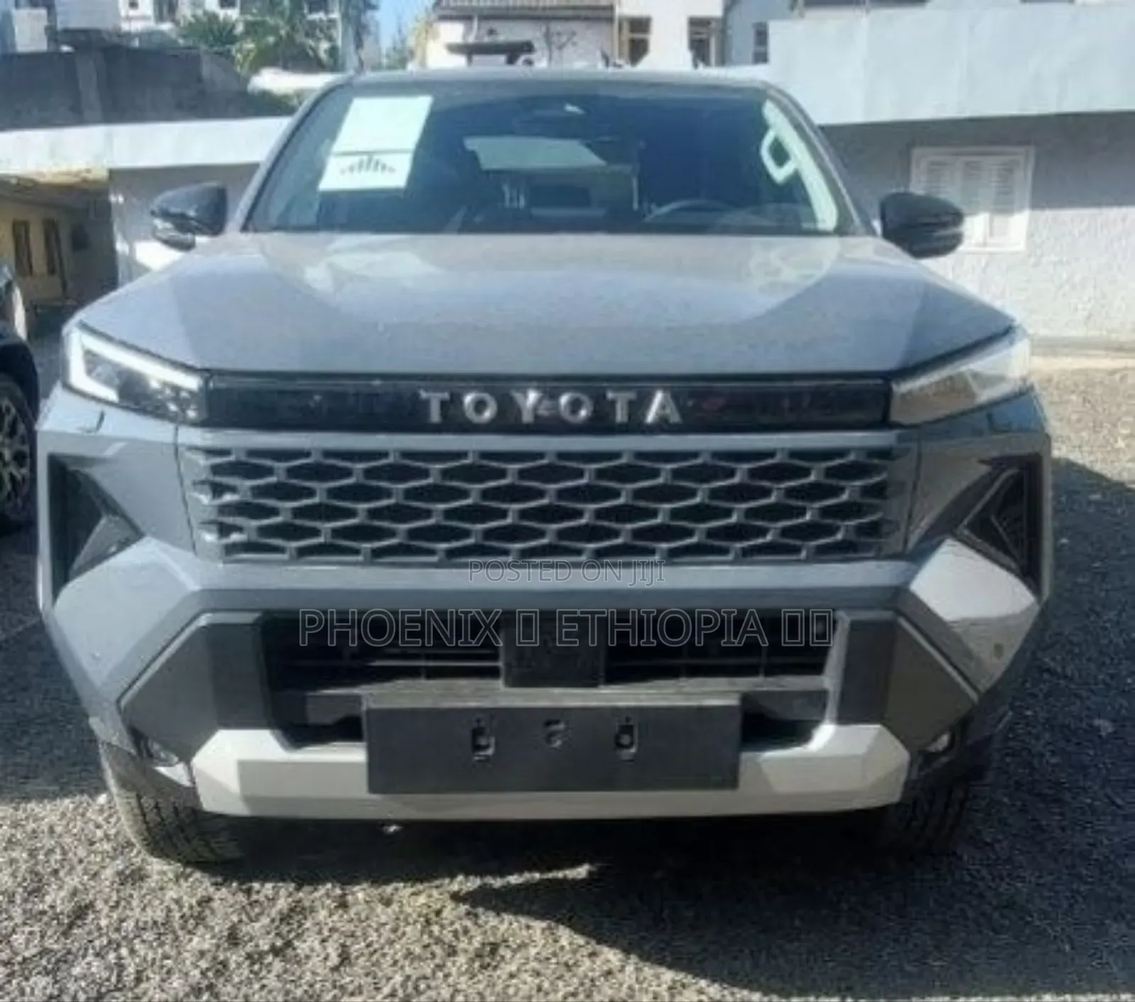 New Toyota Hilux 2026 Gray
