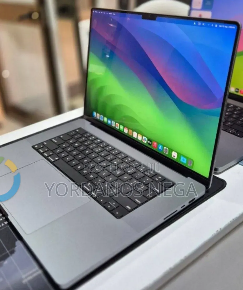 New Laptop Apple MacBook Pro 2021 M1 16GB Apple M1 Pro SSD 512GB