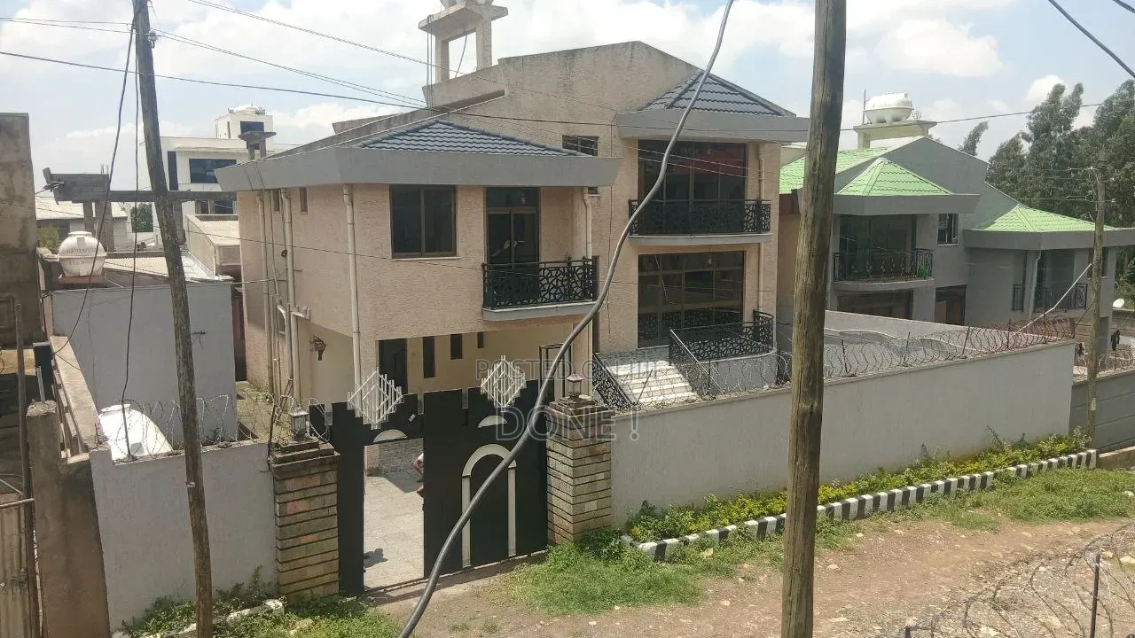 7bdrm House in Bole for sale