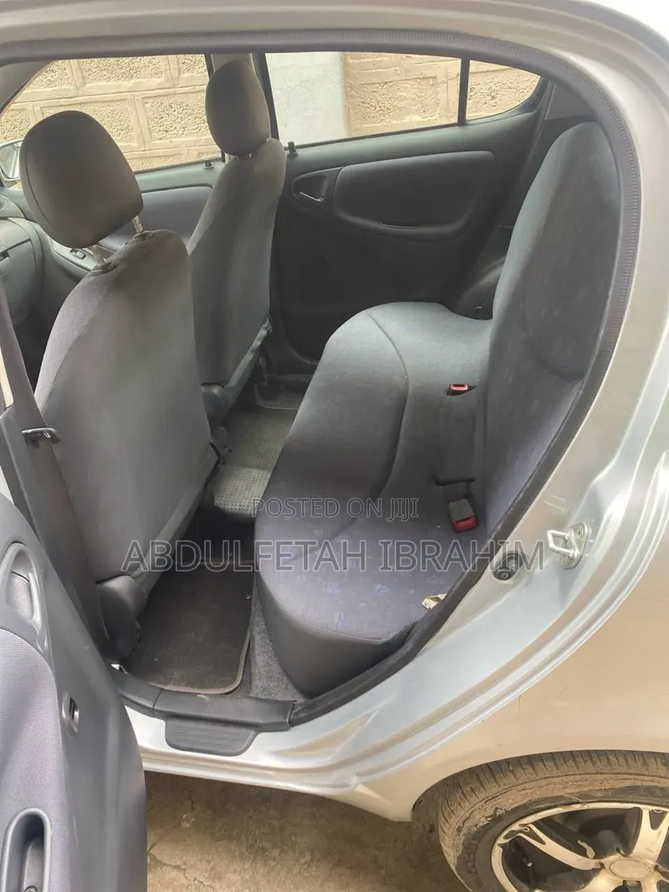 Toyota Vitz 2001 Silver