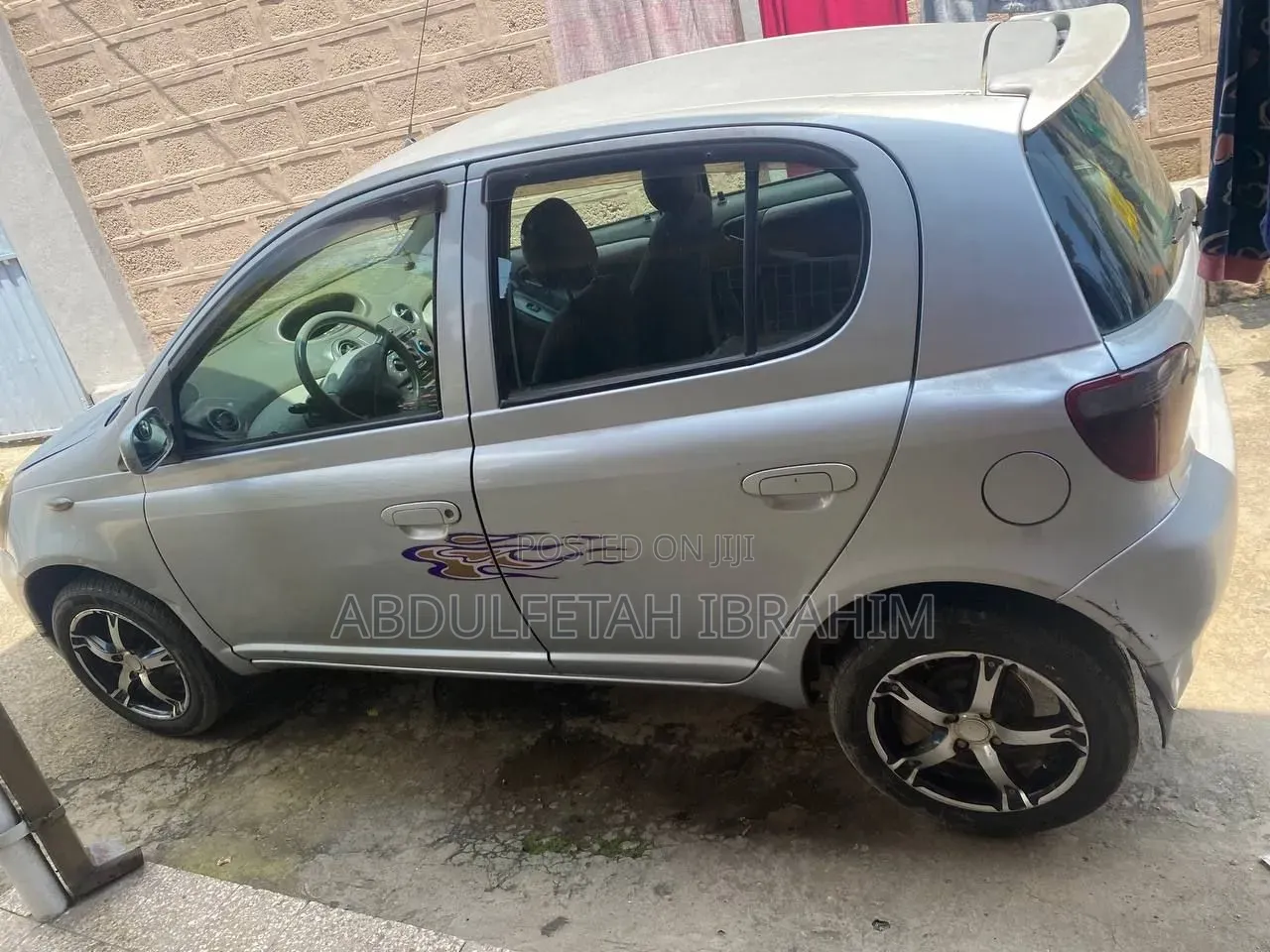 Toyota Vitz 2001 Silver