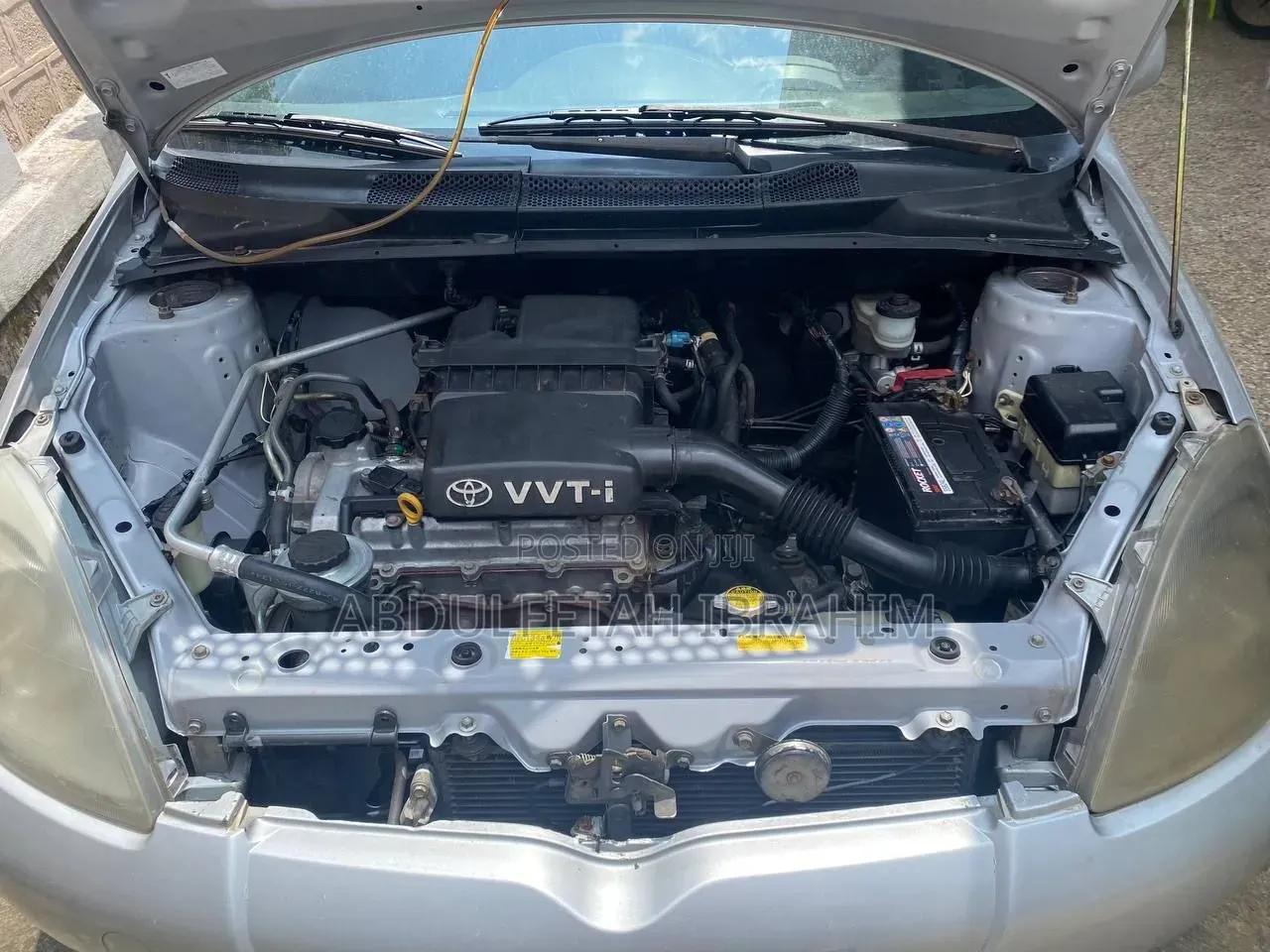 Toyota Vitz 2001 Silver