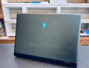 New Laptop Dell Allienware M18 R1 16GB Intel Core Ultra 9 SSD 1T