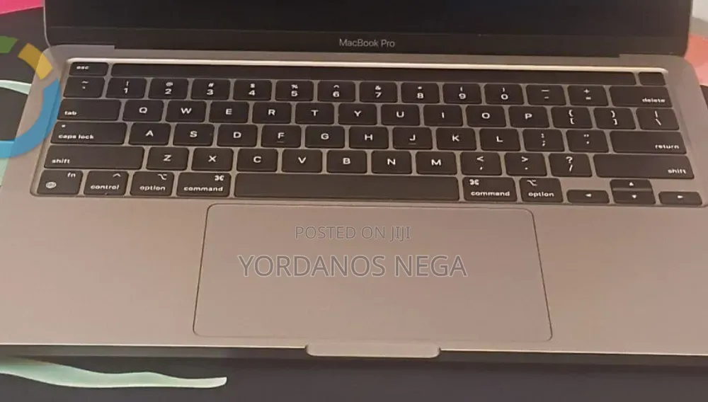 New Laptop Apple MacBook Pro 2020 M1 8GB Apple M1 Pro SSD 256GB