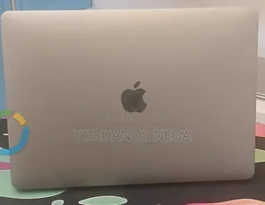 New Laptop Apple MacBook Pro 2020 M1 8GB Apple M1 Pro SSD 256GB