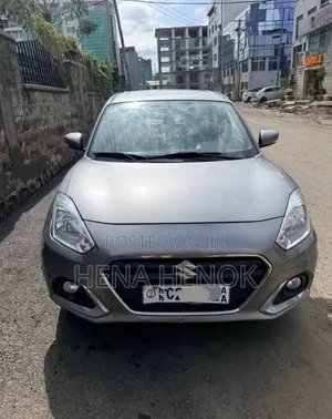 Suzuki Dzire 2022 Silver