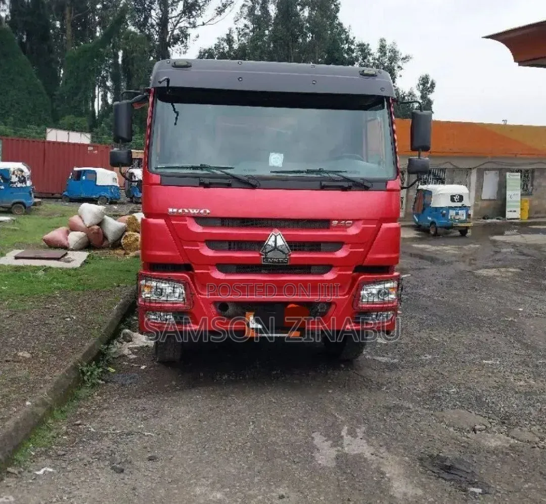 Sinotruk Howo 2024 Red