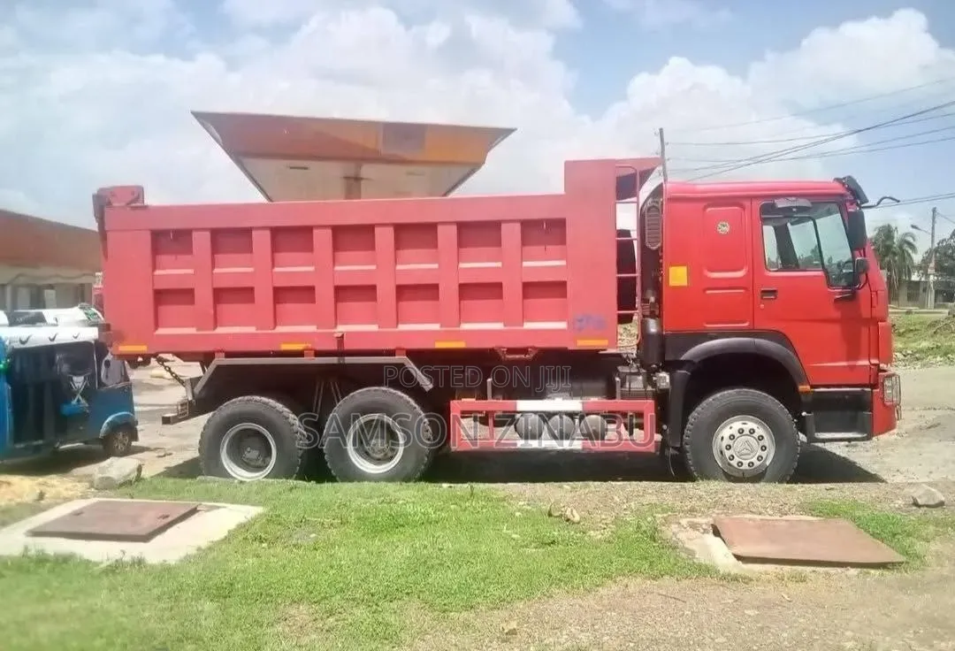 Sinotruk Howo 2024 Red
