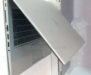New Laptop HP EliteBook 830 G5 8GB Intel Core i7 SSD 512GB