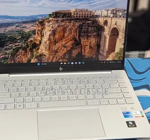 New Laptop HP 16GB Intel Core i5 SSD 512GB