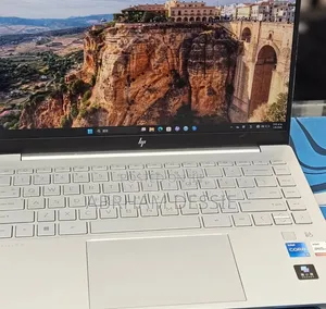 New Laptop HP 16GB Intel Core i5 SSD 512GB