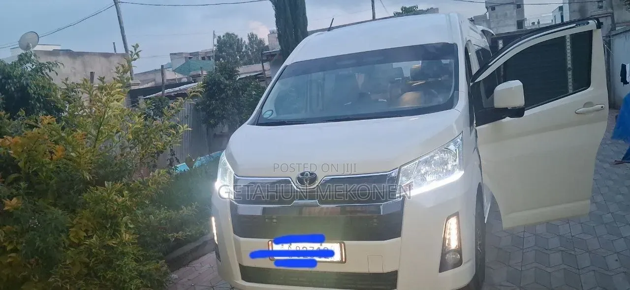 Car 2020 White