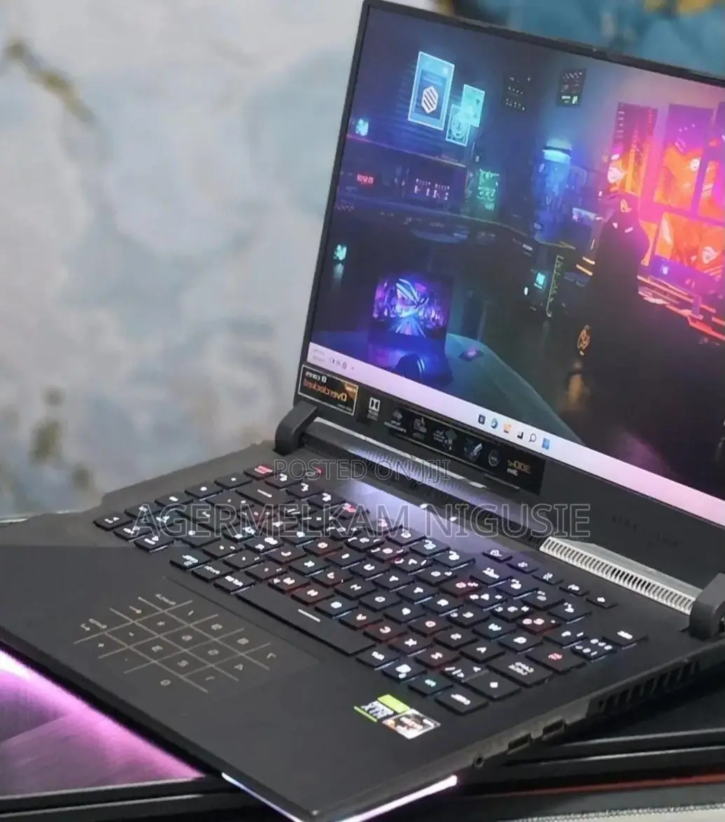 New Laptop Asus ROG Strix G15 16GB Intel Core Ultra 7 SSD 1T