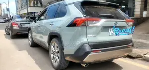 Toyota RAV4 Limited AWD 2023