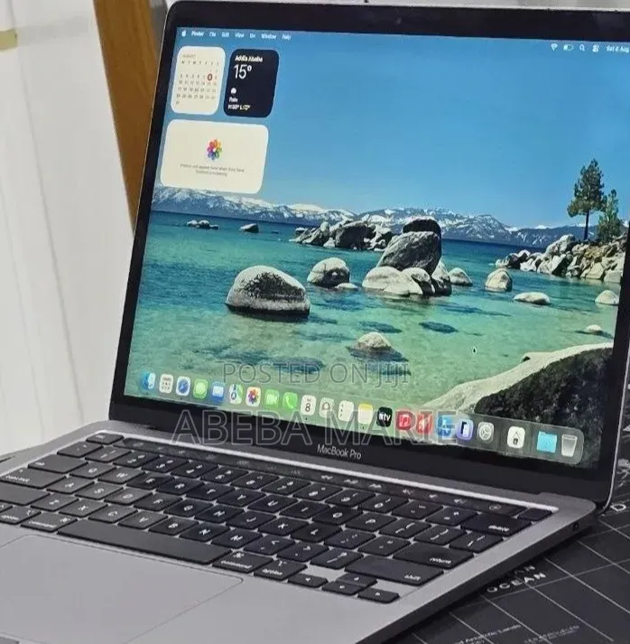 New Laptop Apple MacBook Pro 2022 M2 16GB Apple M2 SSD 256GB