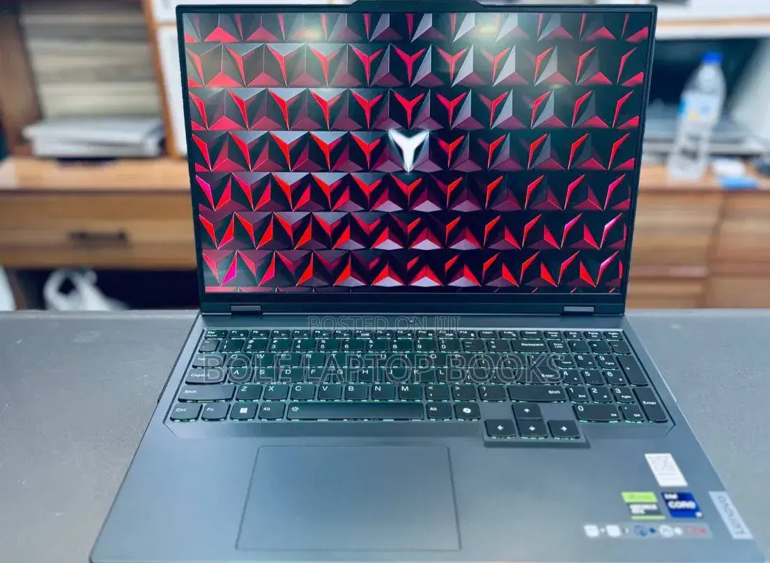 New Laptop Lenovo Legion Pro 7 16GB Intel Core i9 SSD 1T