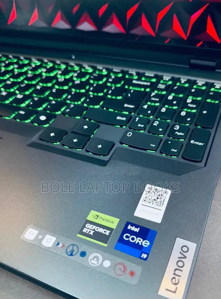 New Laptop Lenovo Legion Pro 7 16GB Intel Core i9 SSD 1T