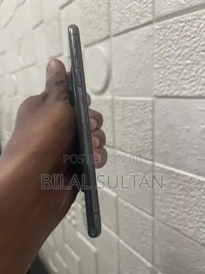 Apple iPhone XS 64 GB Black
