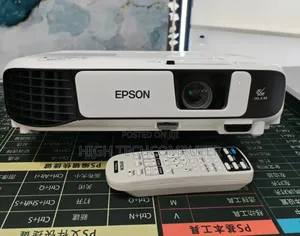 Ht: 200 Watts
projection Size 30"_350" Inch Screen Size
(Gch