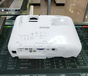 Ht: 200 Watts
projection Size 30"_350" Inch Screen Size
(Gch