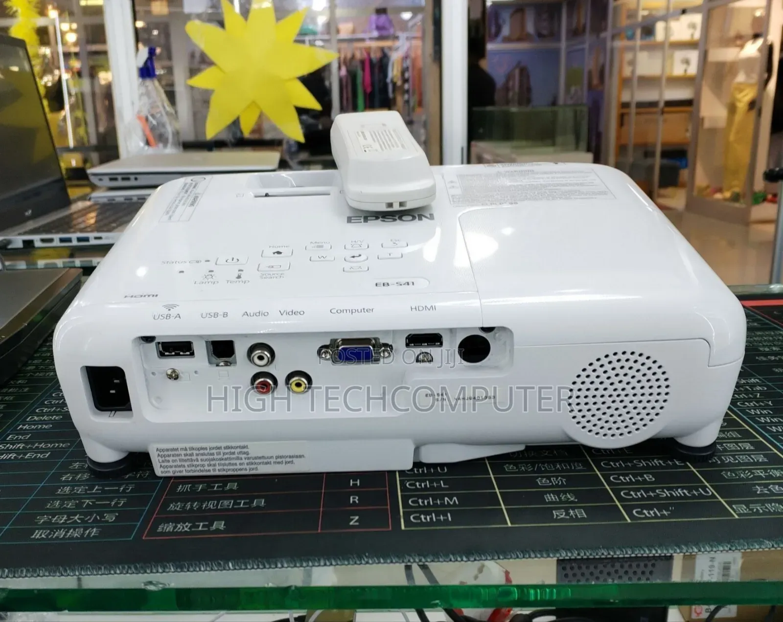 Ht: 200 Watts
projection Size 30"_350" Inch Screen Size
(Gch