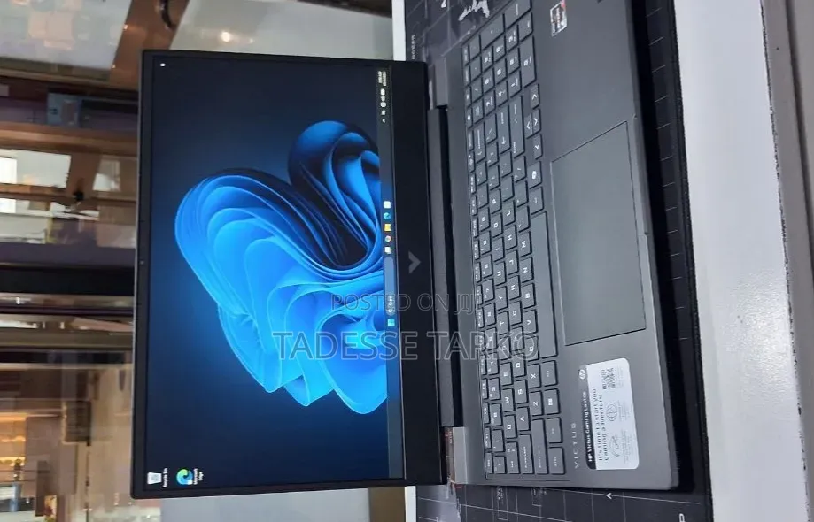 New Laptop HP Victus 15 16GB AMD Ryzen 7 SSD 512GB