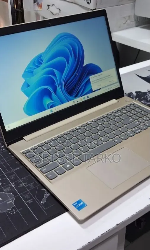 New Laptop Lenovo Ideapad 3 8GB Intel Core i3 SSD 256GB
