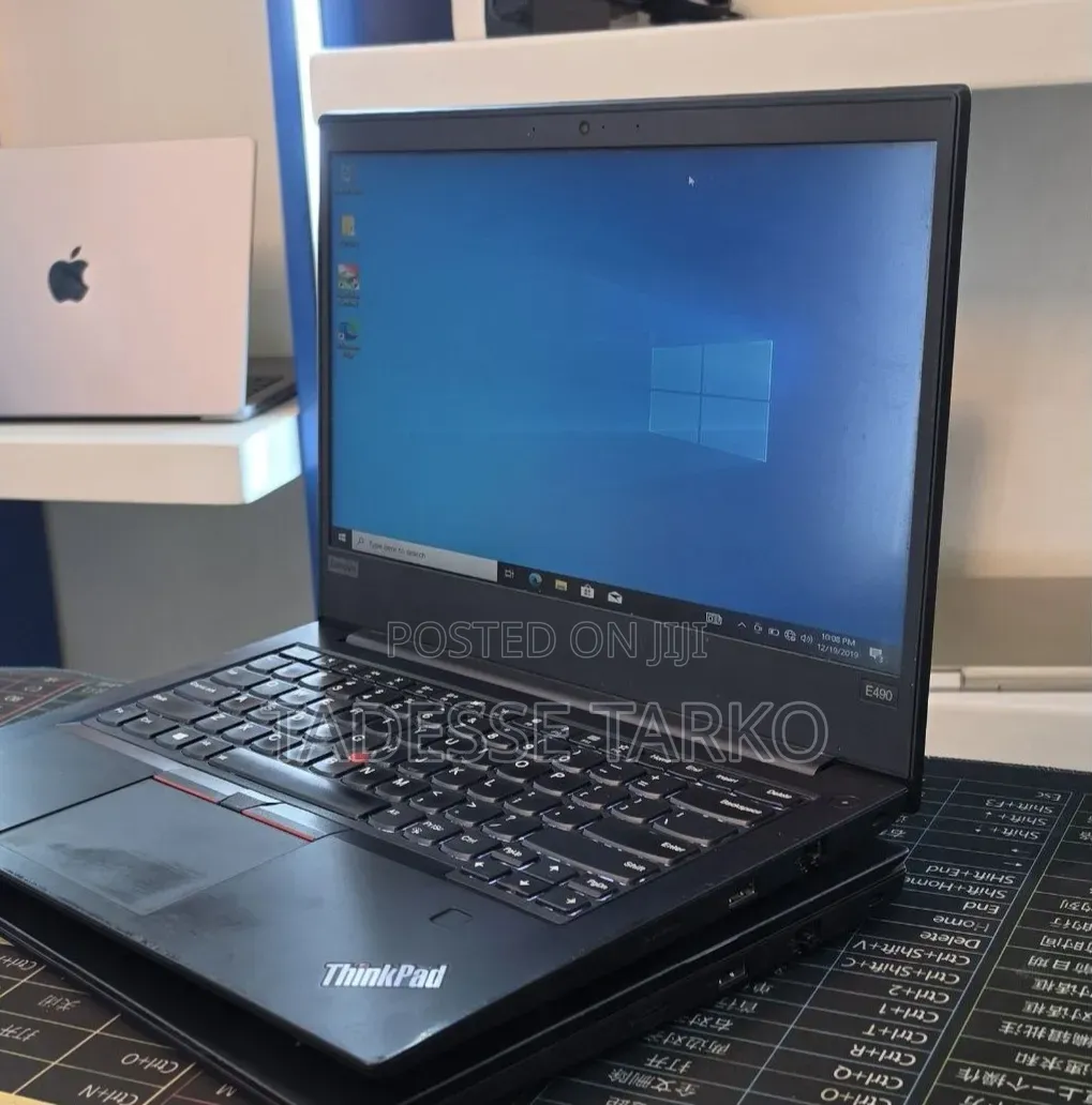 New Laptop Lenovo 8GB Intel Core i7 SSD 256GB