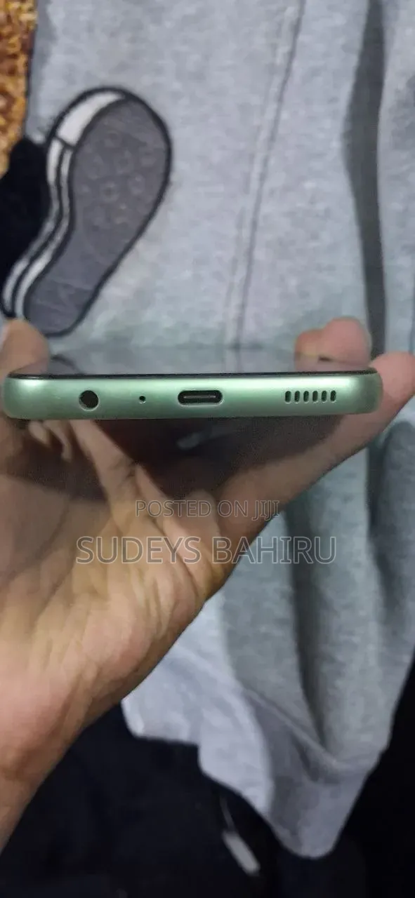 New Samsung Galaxy A24 128 GB Green