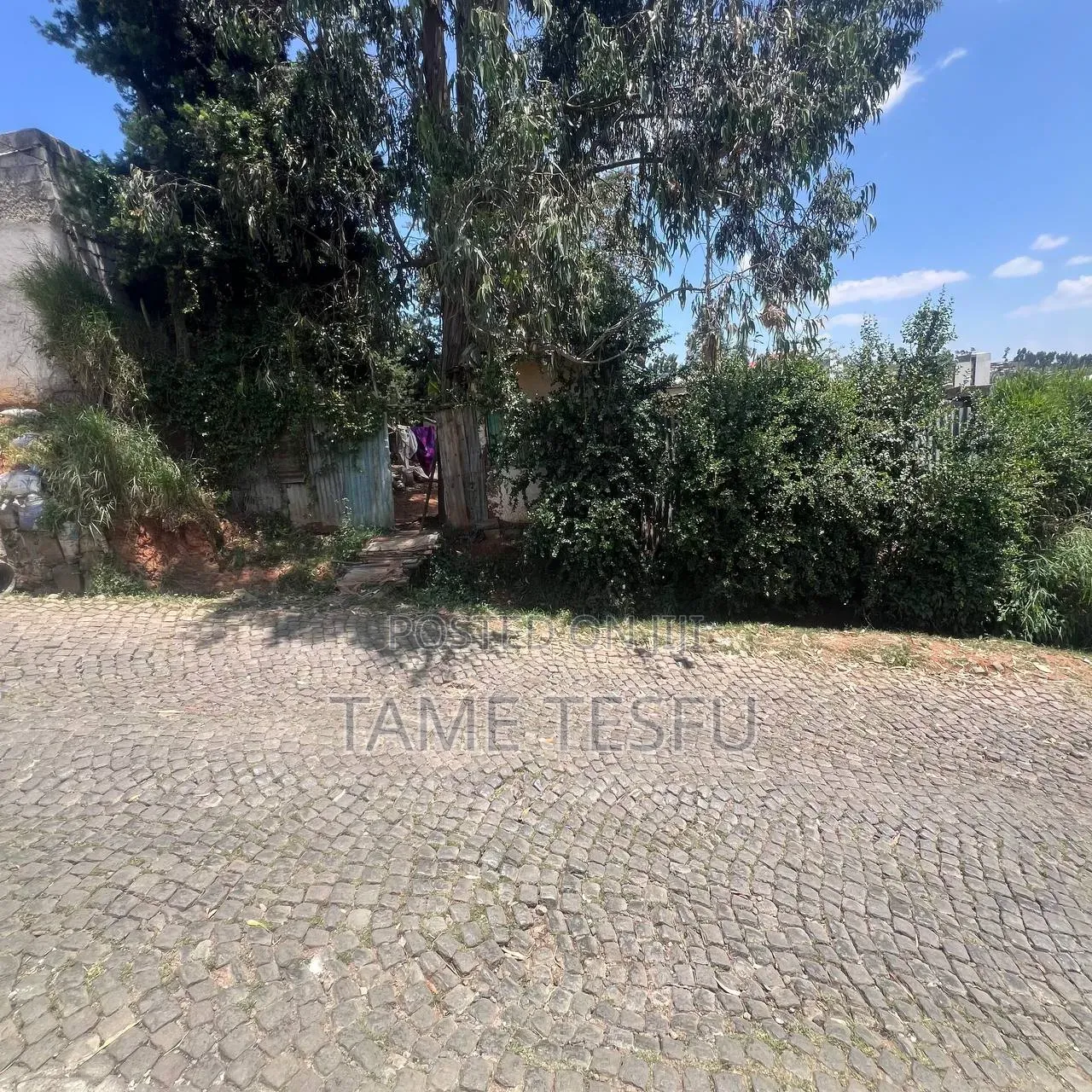 1bdrm House in Kara, Yeka for sale