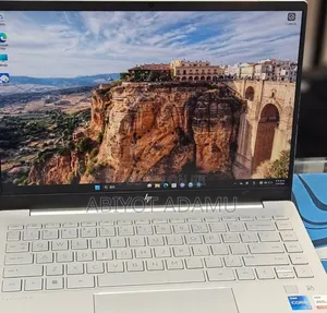 New Laptop HP Pavilion 14 16GB Intel Core i5 SSD 512GB