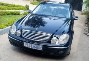 Mercedes-Benz E320 2003 Black