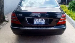 Mercedes-Benz E320 2003 Black