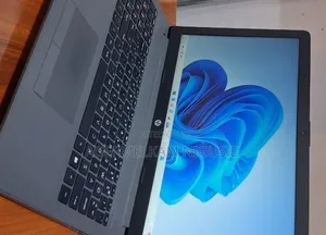 New Laptop HP 250 G7 8GB Intel Core i7 SSD 512GB
