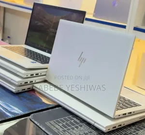New Laptop HP EliteBook 830 G8 8GB Intel Core i7 SSD 512GB