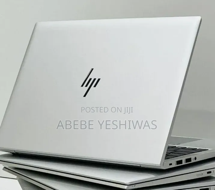 New Laptop HP EliteBook 830 G8 8GB Intel Core i7 SSD 512GB