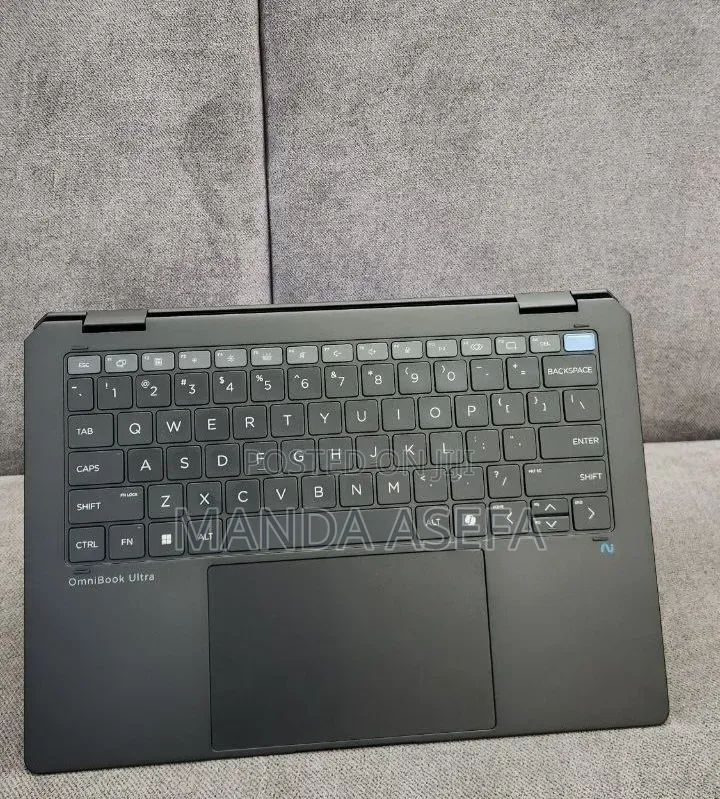 New Laptop HP OmniBook Ultra Flip 14" 16GB Intel Core Ultra 7 SSD 1T