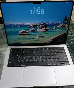 New Laptop Apple MacBook Pro 2025 M5 16GB Apple M5 Pro SSD 512GB