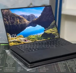 New Laptop Dell Precision 5570 16GB Intel Core i7 SSD 512GB