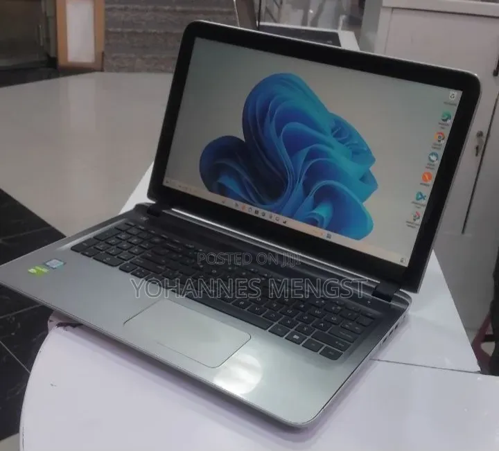 New Laptop HP Pavilion 15 8GB Intel Core i5 HDD 1T