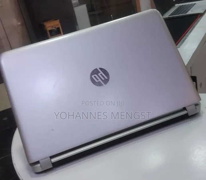 New Laptop HP Pavilion 15 8GB Intel Core i5 HDD 1T