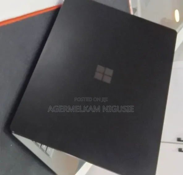 New Laptop Microsoft Surface Pro 5 16GB Intel Core i7 SSD 256GB