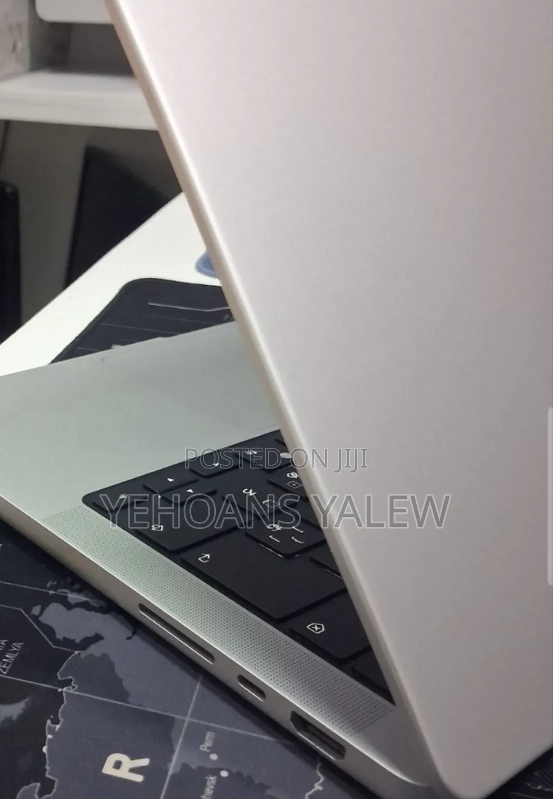New Laptop Apple MacBook Pro 2024 M4 16GB Apple M4 SSD 512GB