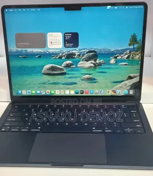 New Laptop Apple MacBook Air 2022 M2 8GB Apple M2 SSD 256GB
